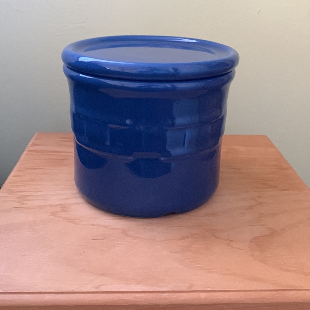 COPY - Longaberger pint salt crock with coaster lid-cornflower/blue - Picture 5 of 7